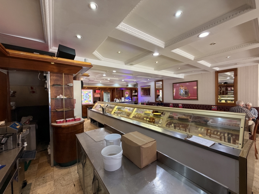 To Let Commercial Property for Rent in Green Point Western Cape